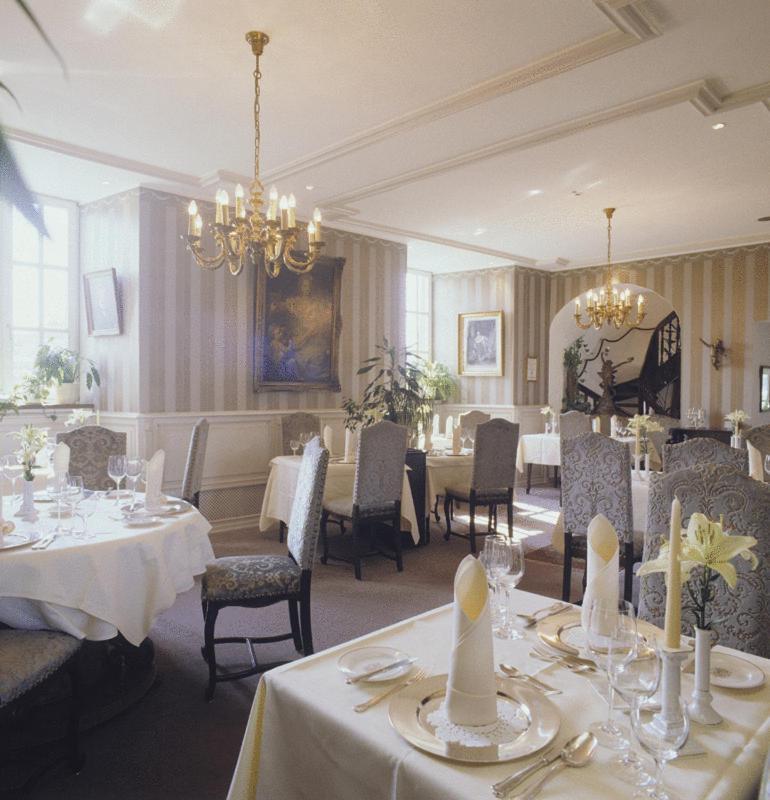 Schlosshotel Kurfuerstliches Amtshaus Dauner Burg Экстерьер фото