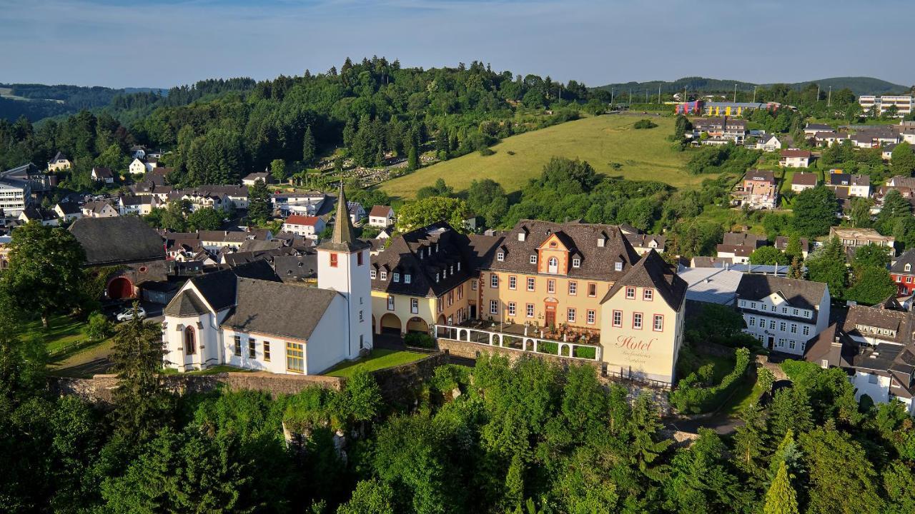 Schlosshotel Kurfuerstliches Amtshaus Dauner Burg Экстерьер фото