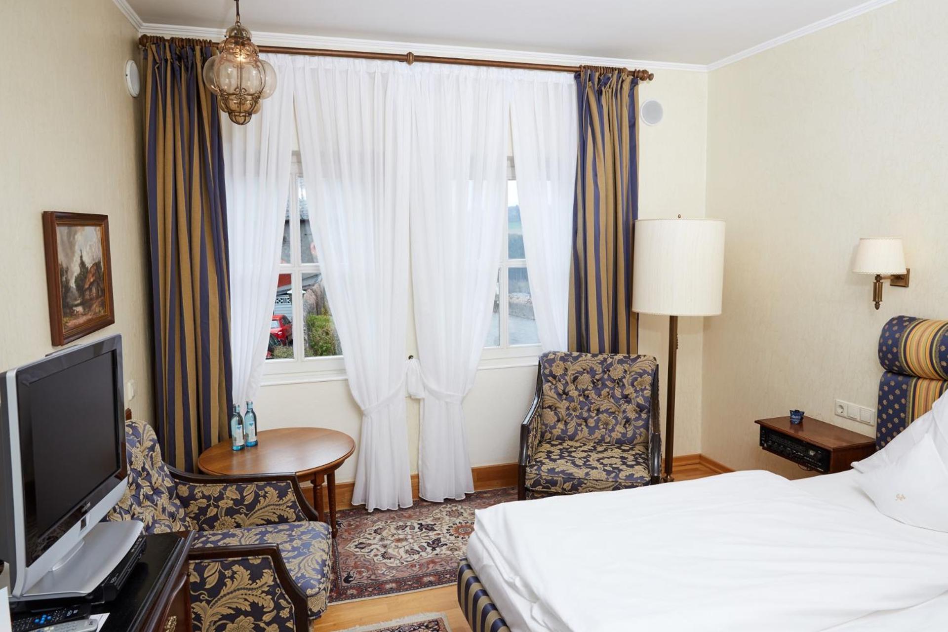 Schlosshotel Kurfuerstliches Amtshaus Dauner Burg Экстерьер фото