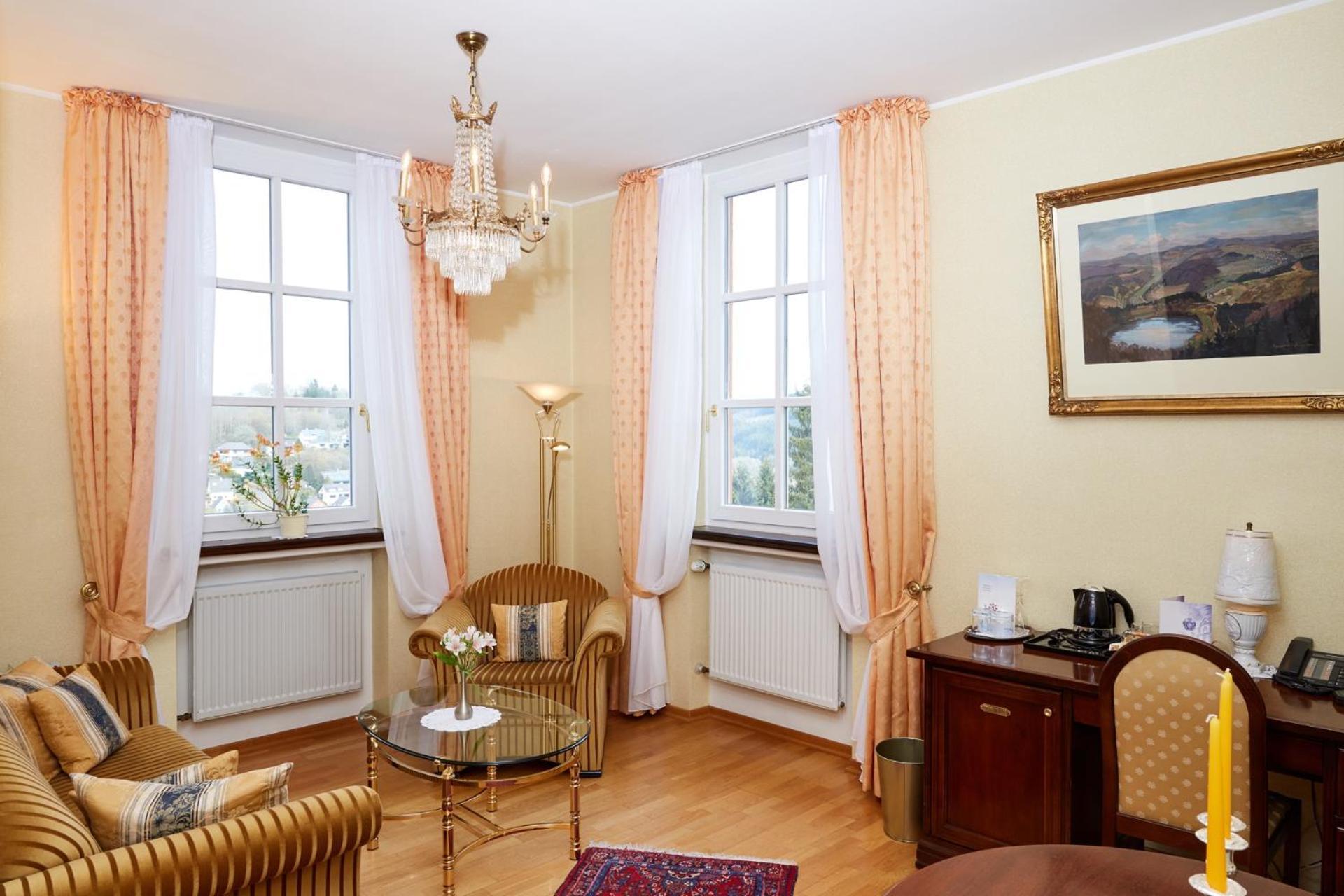Schlosshotel Kurfuerstliches Amtshaus Dauner Burg Экстерьер фото